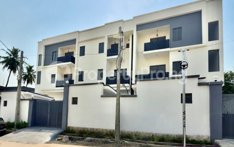 4 bedroom House for sale Obanikoro Shomolu Lagos