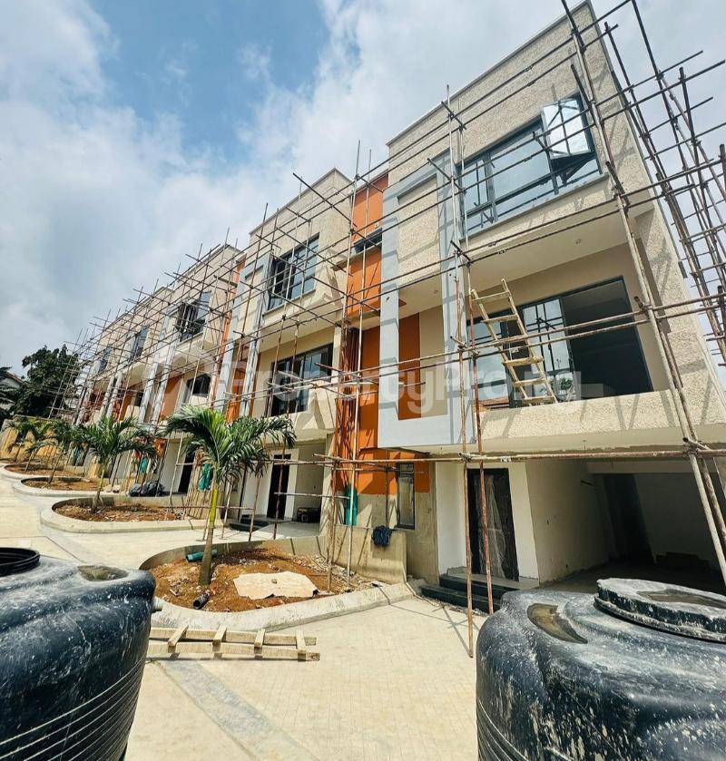 4 bedroom House for sale Omole phase 1 Ojodu Lagos