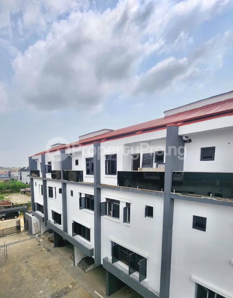 4 bedroom House for sale Gbagada Lagos