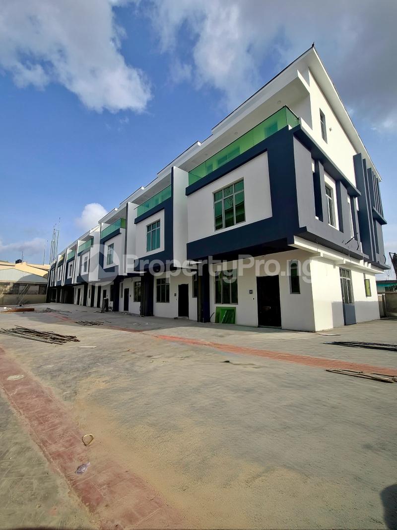 4 bedroom House for rent Maryland Lagos