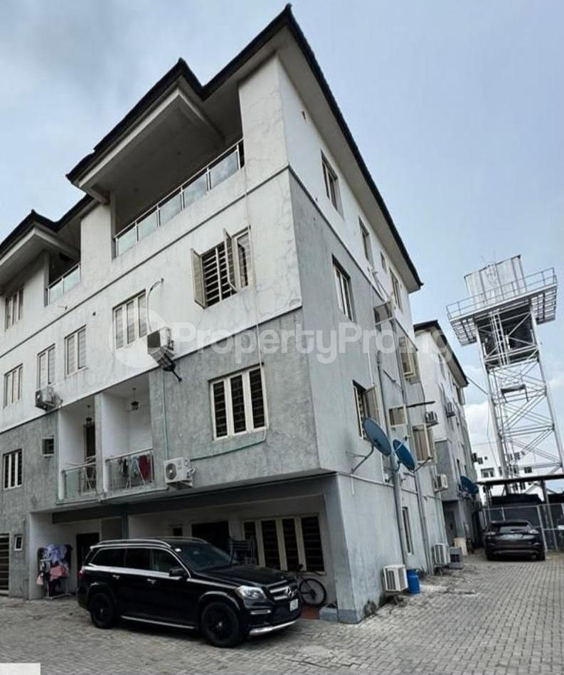 4 bedroom House for sale Iponri Surulere Lagos
