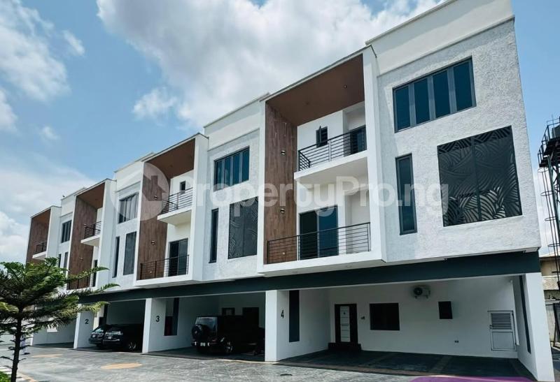4 bedroom House for sale Ogudu Lagos