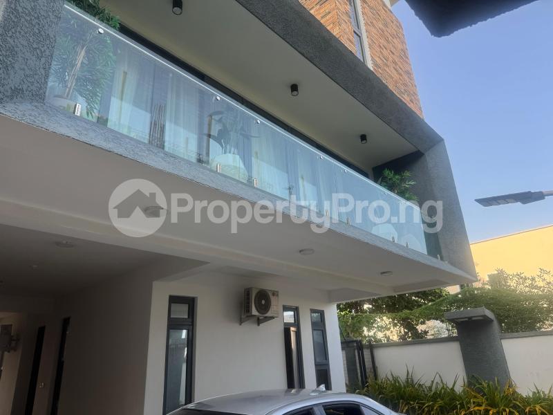 4 bedroom House for rent Ologolo Lekki Lagos