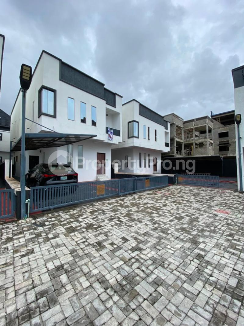 4 bedroom House for sale Lekki Lagos