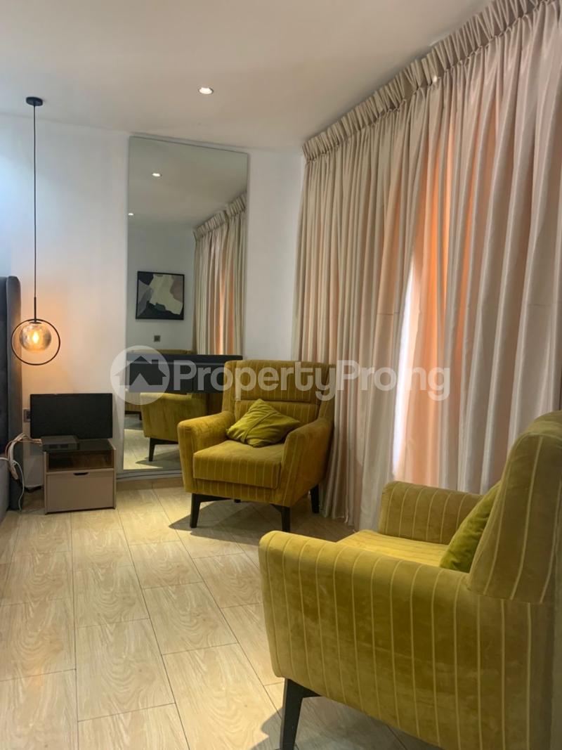 4 bedroom Flat / Apartment for rent ONIRU Victoria Island Lagos