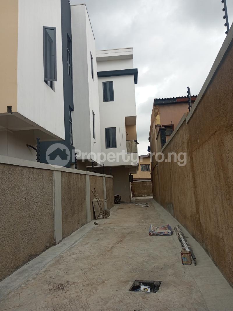 4 bedroom House for sale Wempco road Ogba Lagos