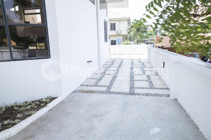 4 bedroom House for sale Lekki Lagos