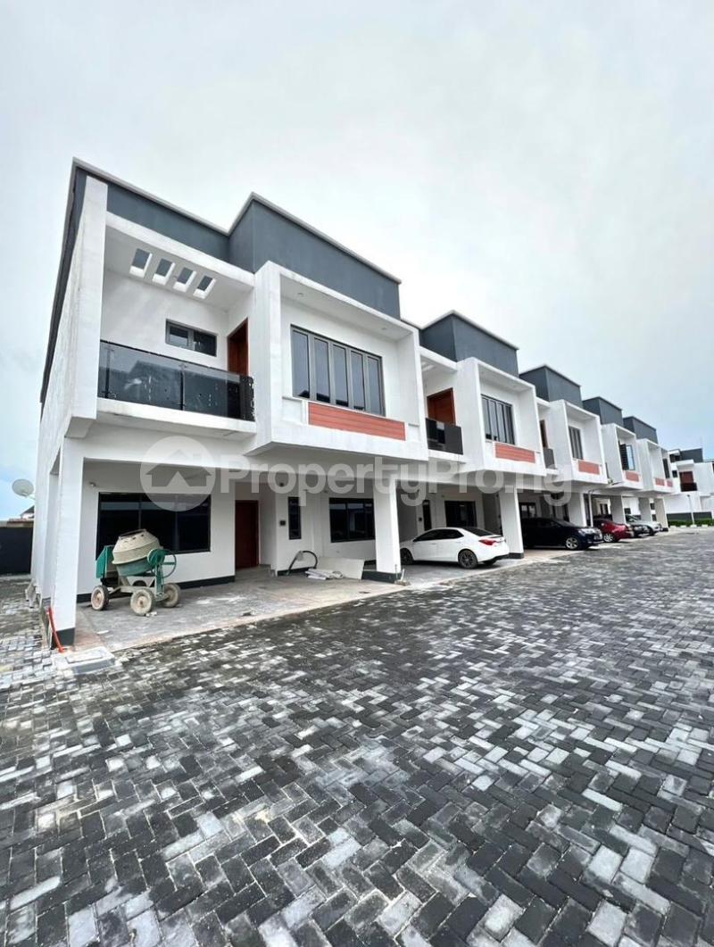 4 bedroom House for rent Jakande Ikate Lekki Lagos