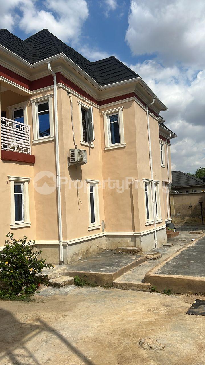 4 bedroom Flat / Apartment for rent Water World Olubadan, Oluyole Estate Ibadan Oyo