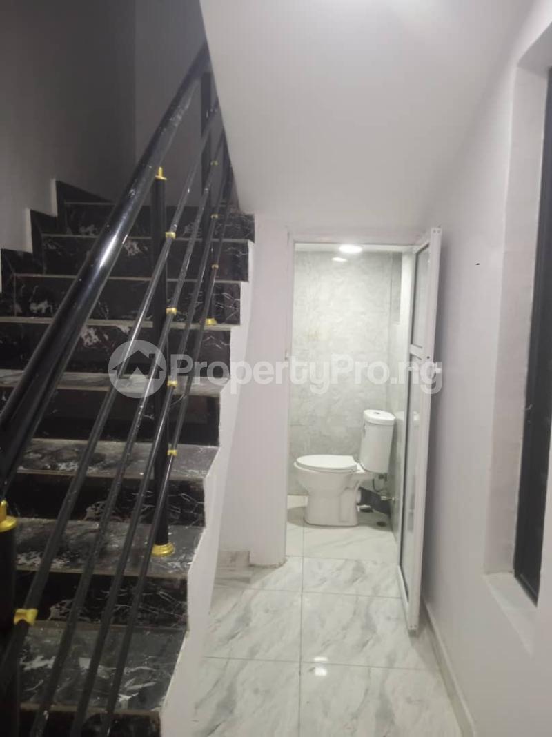 4 bedroom House for sale Abraham Adesanya Ogonbo, Ologolo Lekki Lagos