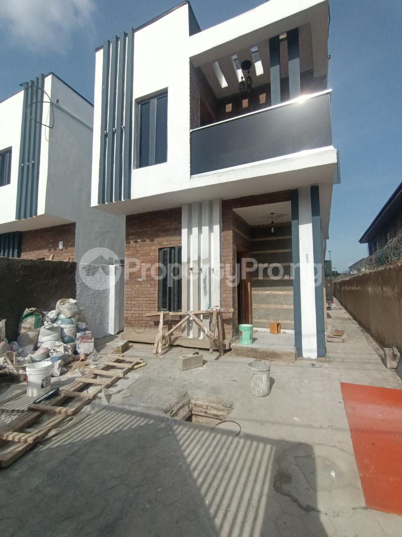 4 Bedroom House in Adeniran Ogunsanya Surulere Lagos House for sale in surulere House in