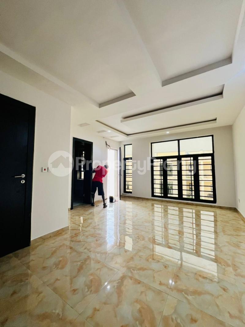 4 bedroom House for rent Co Op Beach Resort Estate, Ikate Lekki Lagos