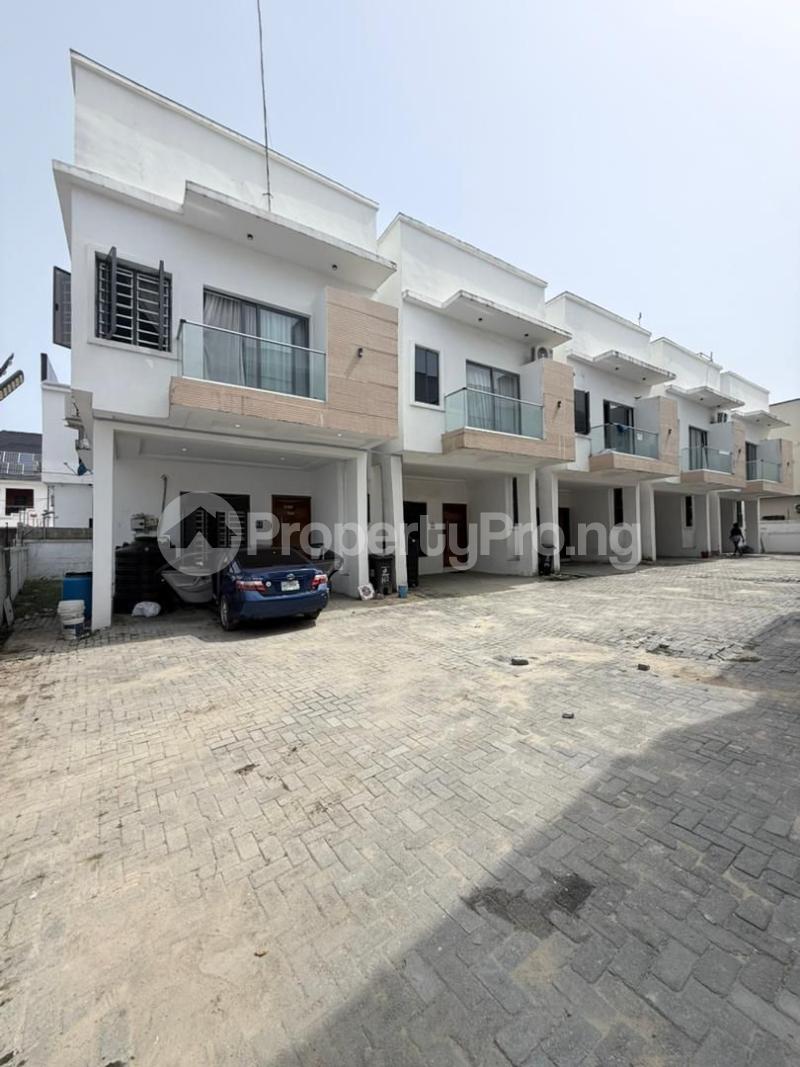4 bedroom House for rent Ikota Ikate Lekki Lagos