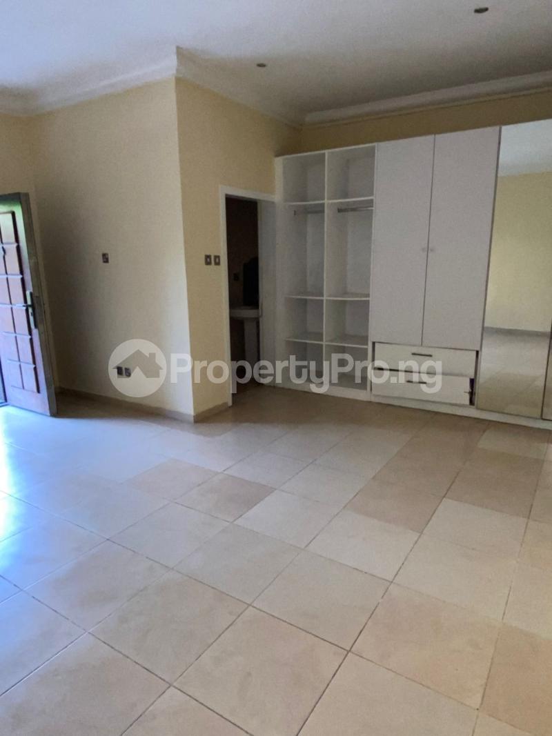 4 bedroom House for sale Chief Bamidele Eletu Osapa london Lekki Lagos