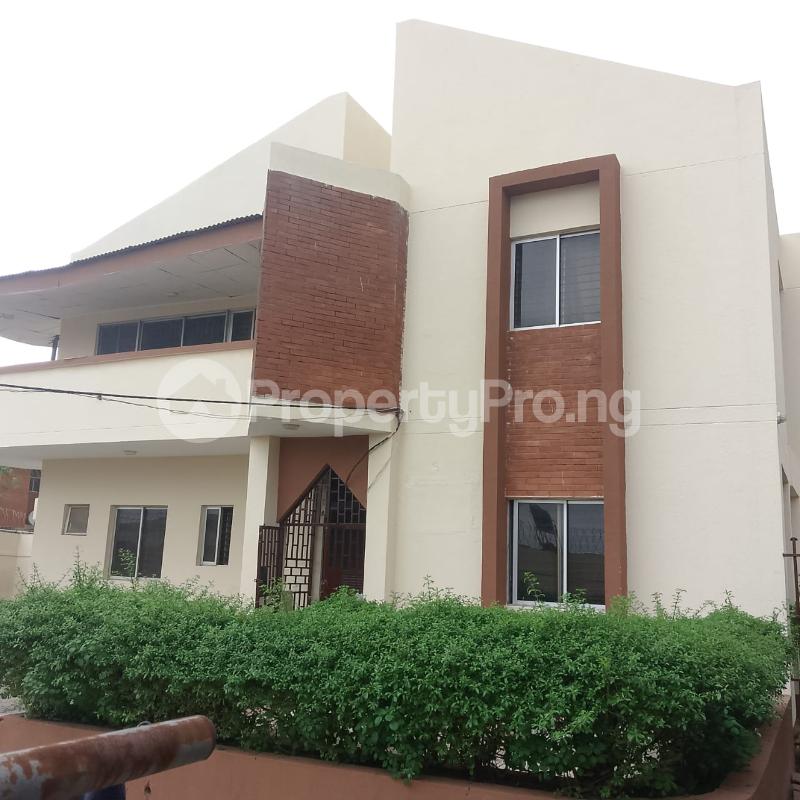 7 bedroom House for sale New Bodija Ibadan Oyo