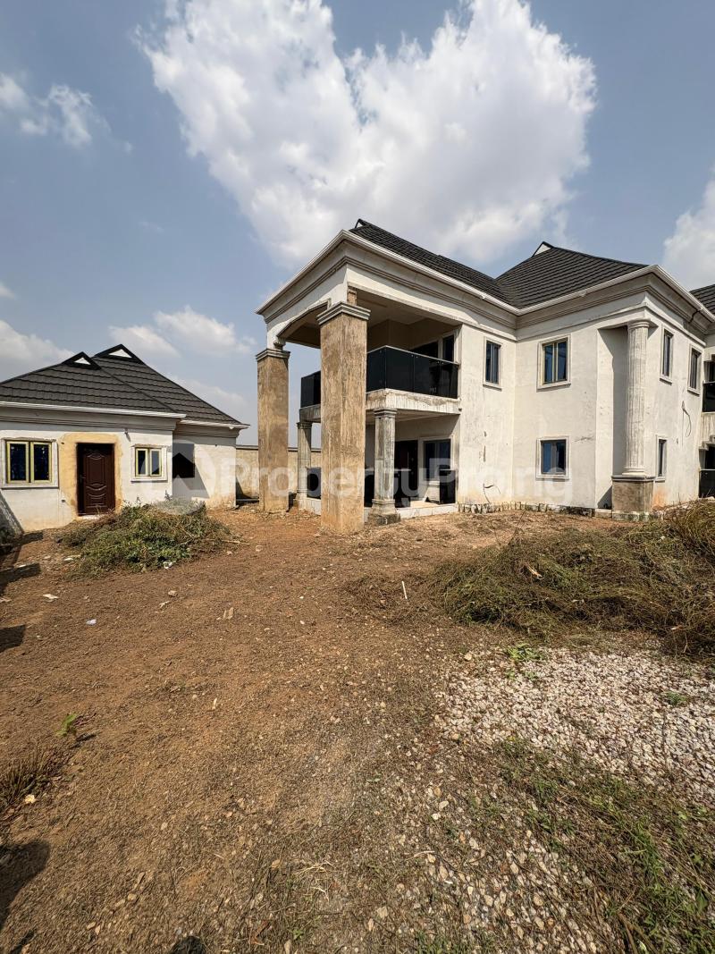 4 bedroom House for sale Elebu Akala Express Ibadan Oyo