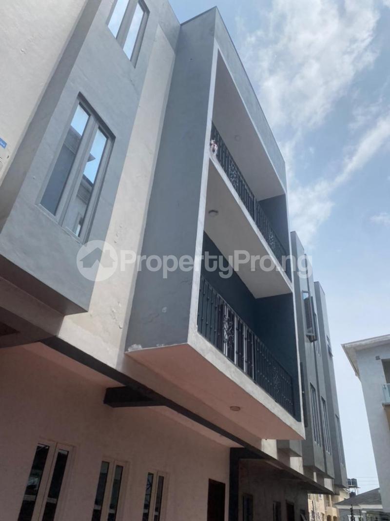 4 bedroom House for rent By Blenco Close To Chisco, Lekki Lagos