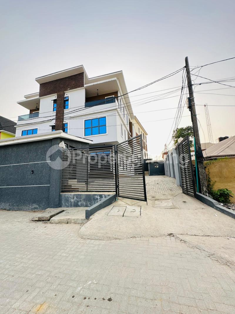 4 bedroom House for sale Anthony Village Maryland Lagos