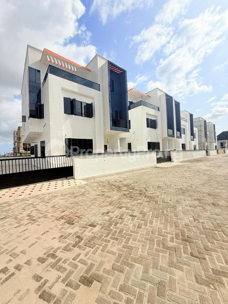 4 bedroom House for sale Amuwo Odofin Amuwo Odofin Lagos