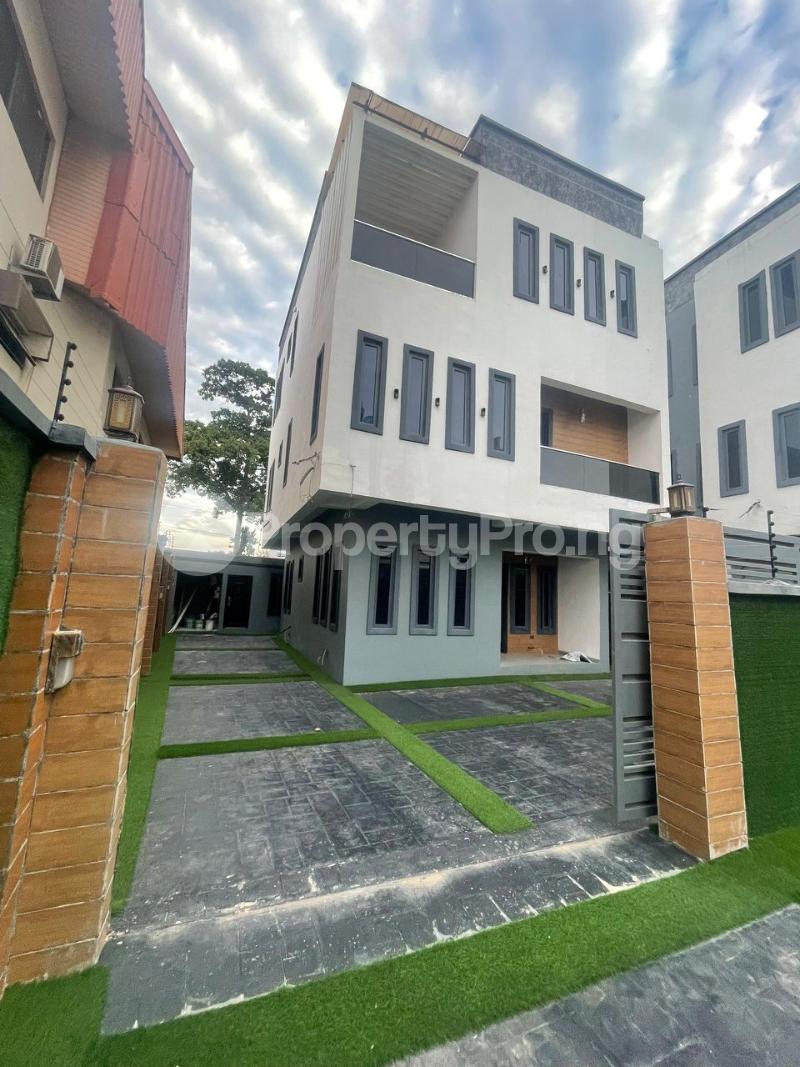 4 bedroom House for sale Adeniyi Jones Ikeja Lagos