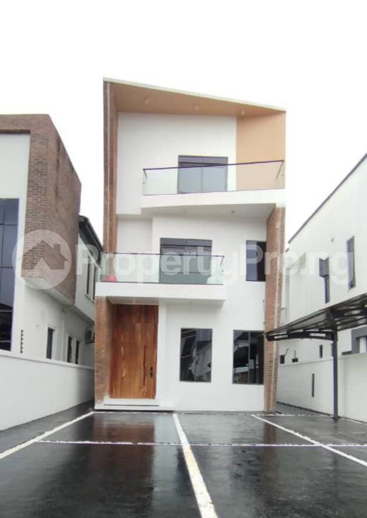 4 bedroom House for sale Chevron Tollgate Lekki. Chevron Lekki Lagos
