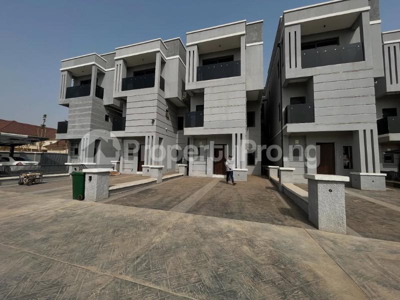 4 bedroom House for sale Durumi Abuja