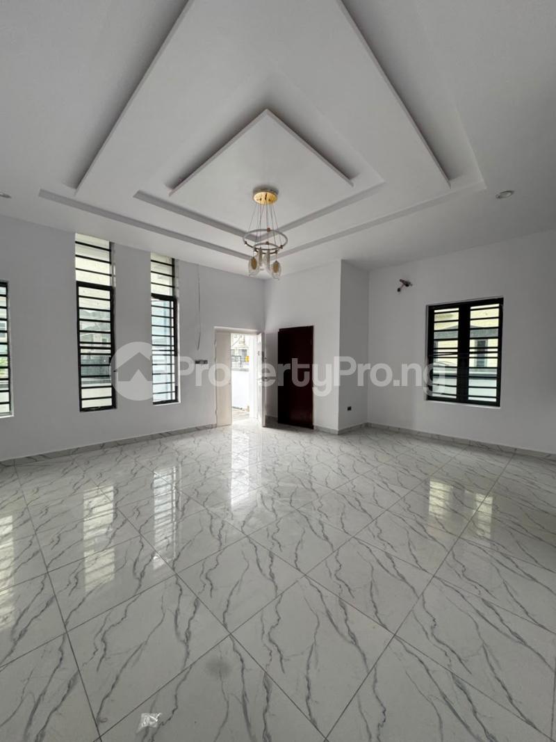 4 bedroom House for rent Estate Ikota Lekki Lagos