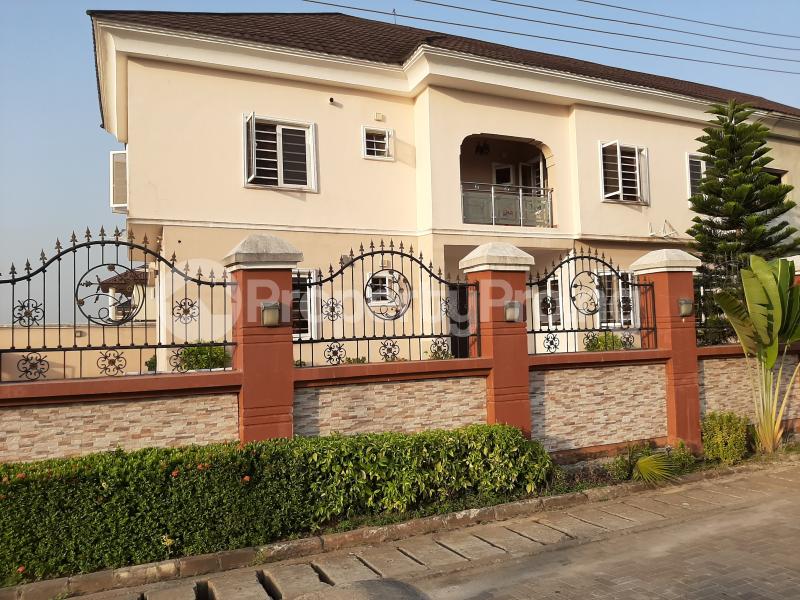4 bedroom House for rent Fountain Spring Ville Estate, Monastery Road By Shoprite Sangotedo Ajah Lagos