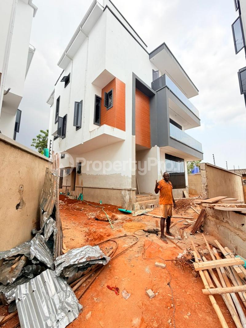 4 bedroom House for sale Mende Maryland Lagos