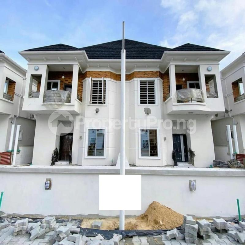 4 bedroom House for sale S chevron Lekki Lagos