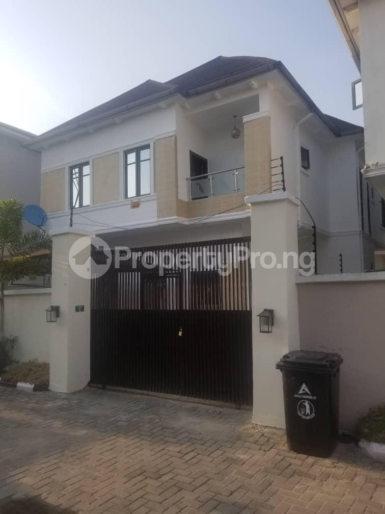 4 bedroom House for sale 5 Streets Estate Osapa london Lekki Lagos