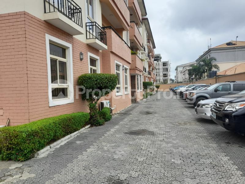 4 bedroom Flat / Apartment for sale ONIRU Victoria Island Lagos