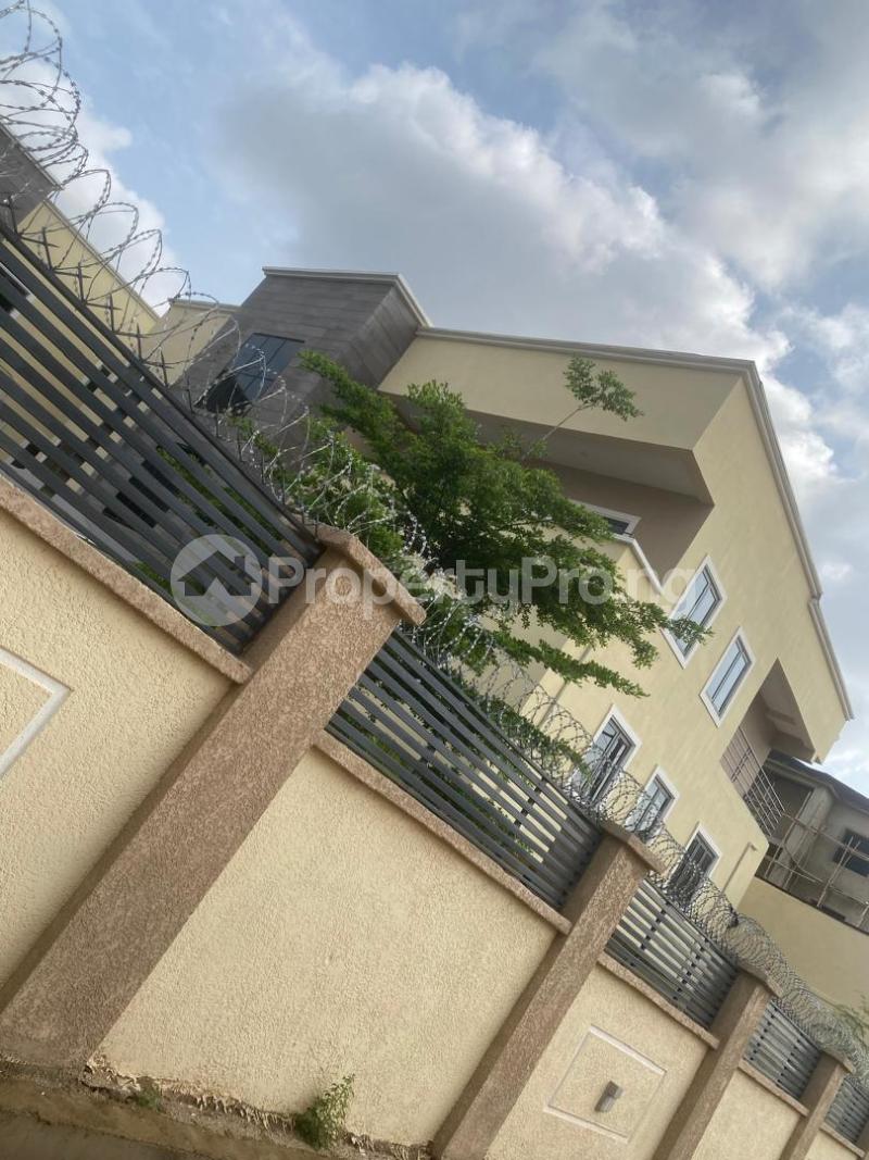 4 bedroom House for rent Mabushi Abuja