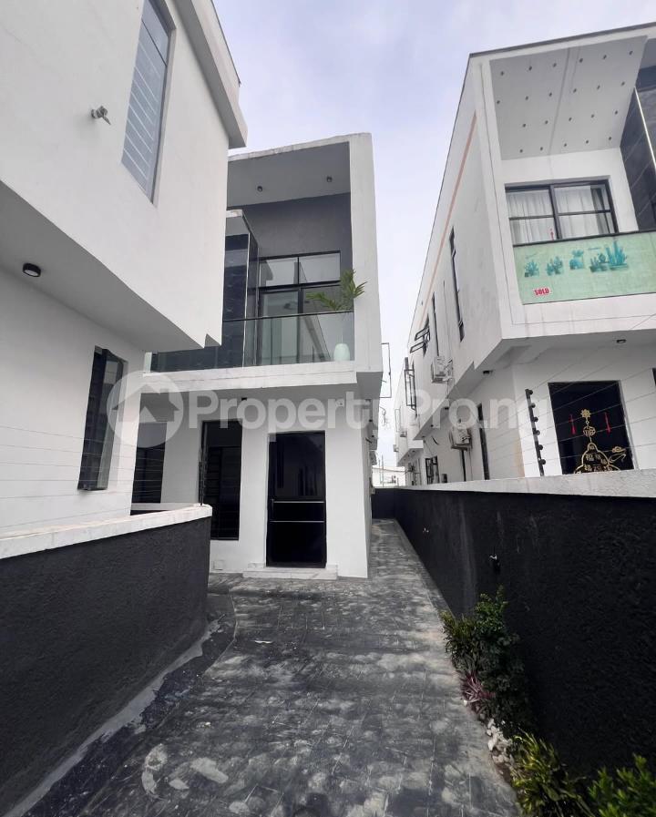 4 bedroom House for sale Ikota Lekki Lagos