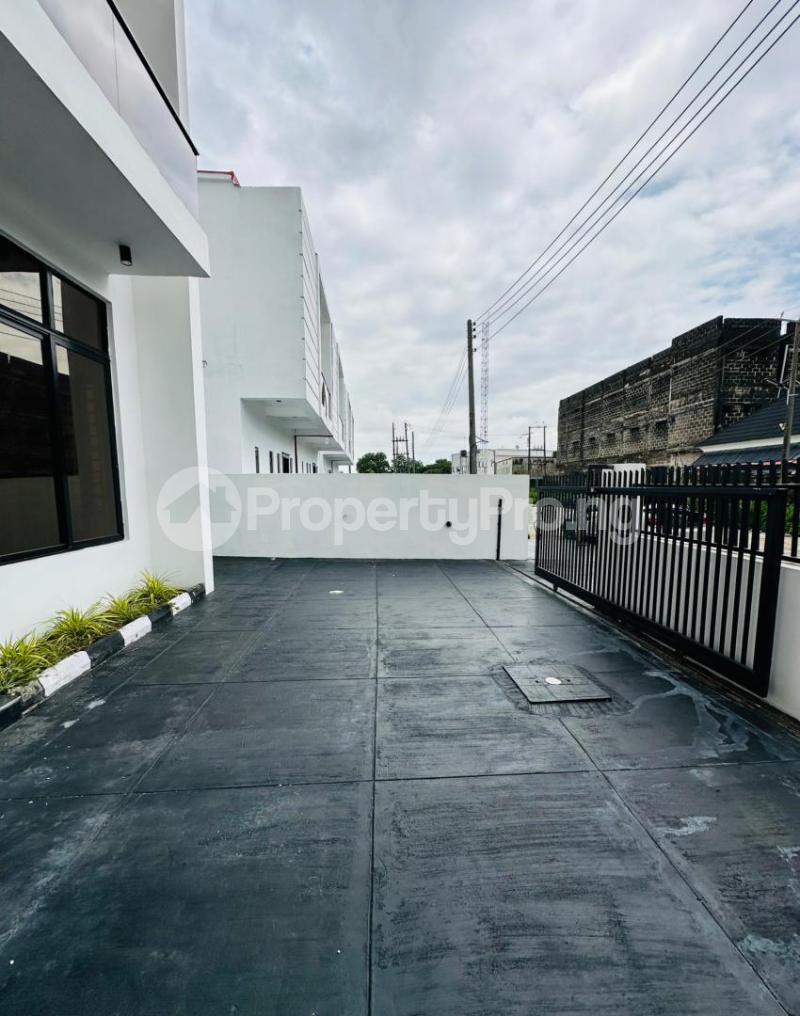 4 bedroom House for sale Sangotedo Ajah Lagos