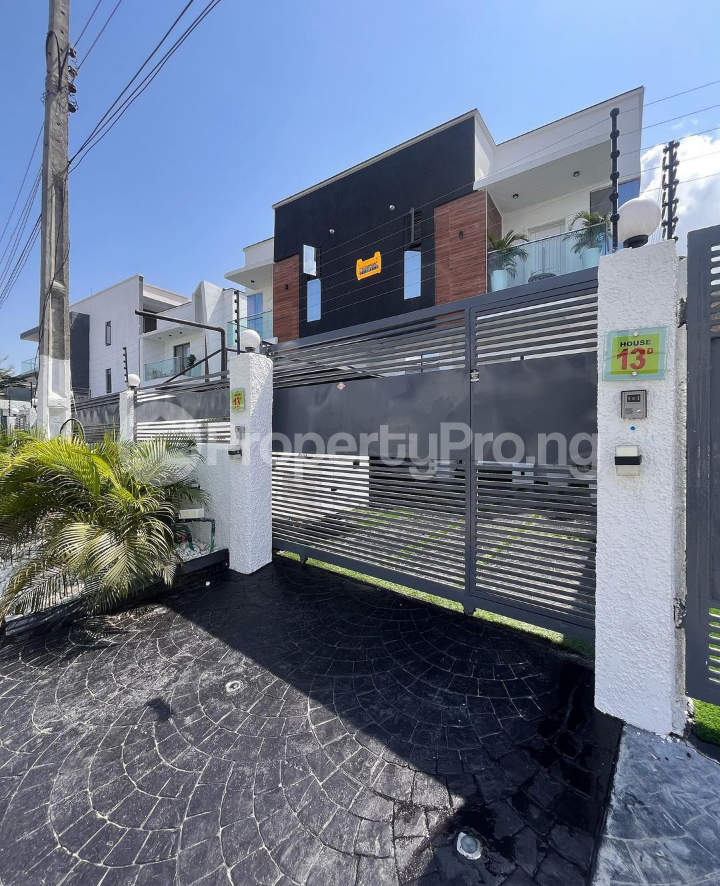 4 bedroom House for sale chevron Lekki Lagos