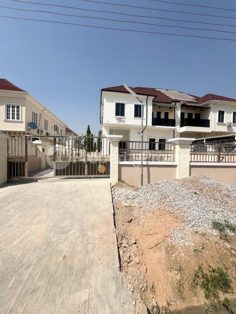 4 bedroom House for rent River Park Estate Airport Road Lugbe Abuja