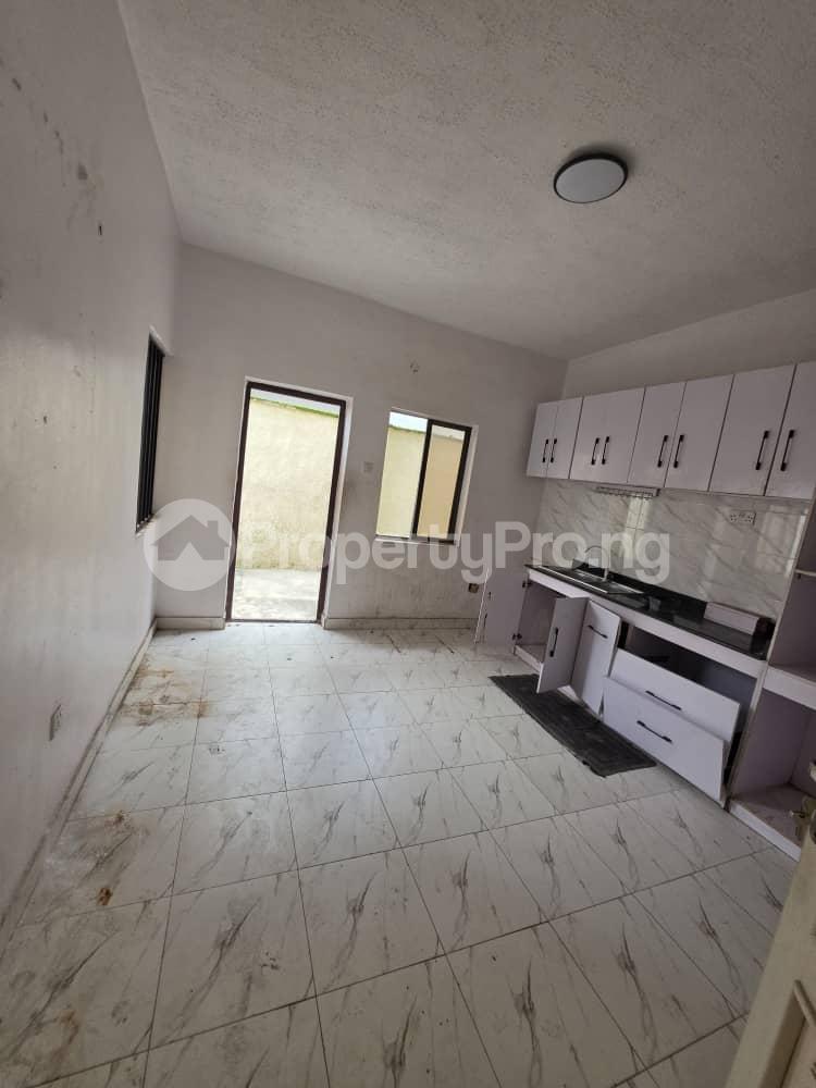 4 bedroom Flat / Apartment for rent Omole phase 2 Ojodu Lagos