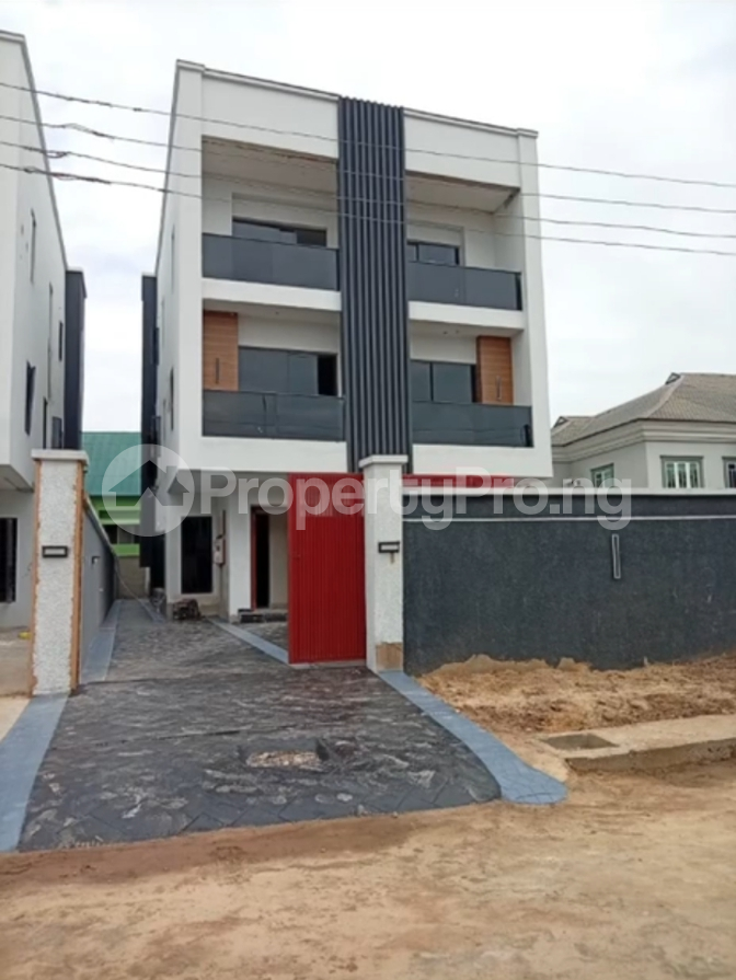 4 bedroom House for sale *location:* Ogudu Gra, Pako, Lagos Ogudu GRA Ogudu Lagos