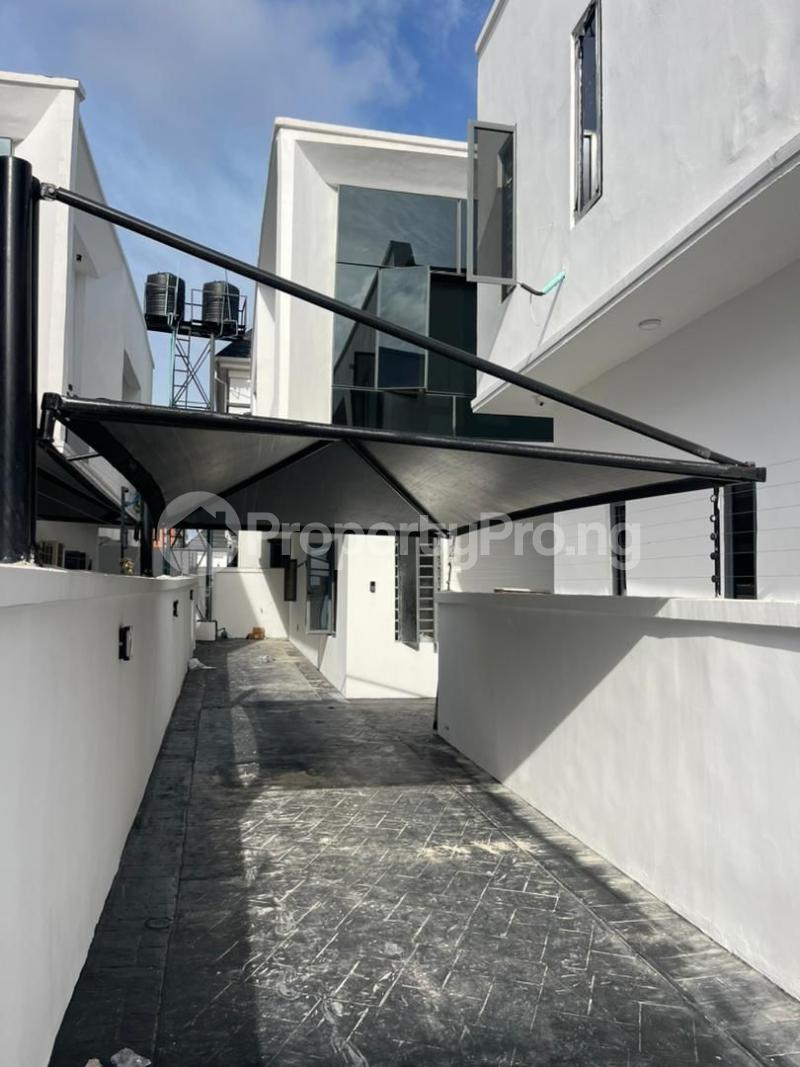 4 bedroom House for sale chevron Lekki Lagos