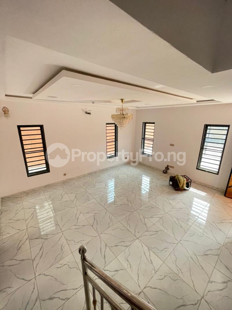 4 Bedroom House in Thomas estate Ajah Lagos House for sale in ajah