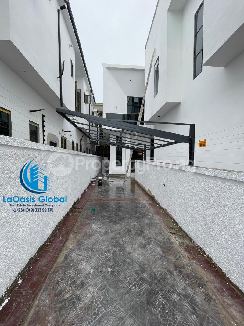 4 bedroom House for sale orchid Lekki Lagos