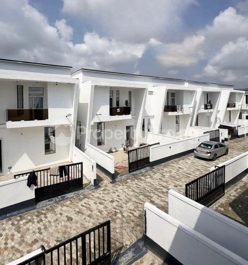 4 bedroom House for rent Ikota Lekki Lagos