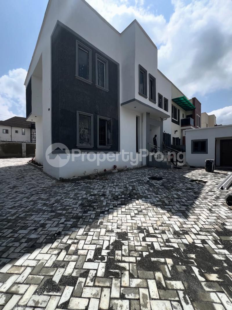 4 bedroom House for rent Back Of Suncity Galadimawa Abuja