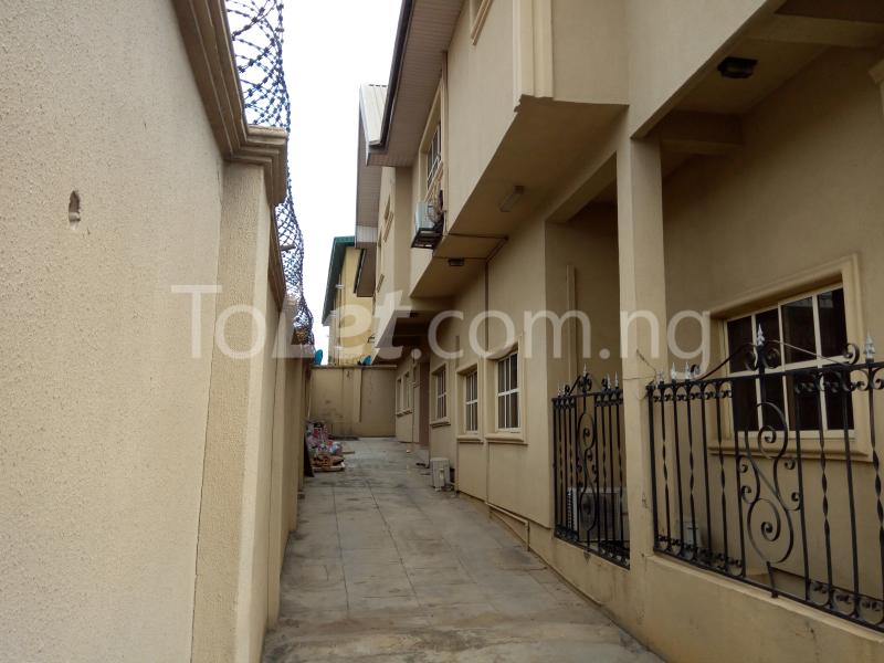 4 bedroom House for sale Rosenje Street Soluyi Gbagada Lagos