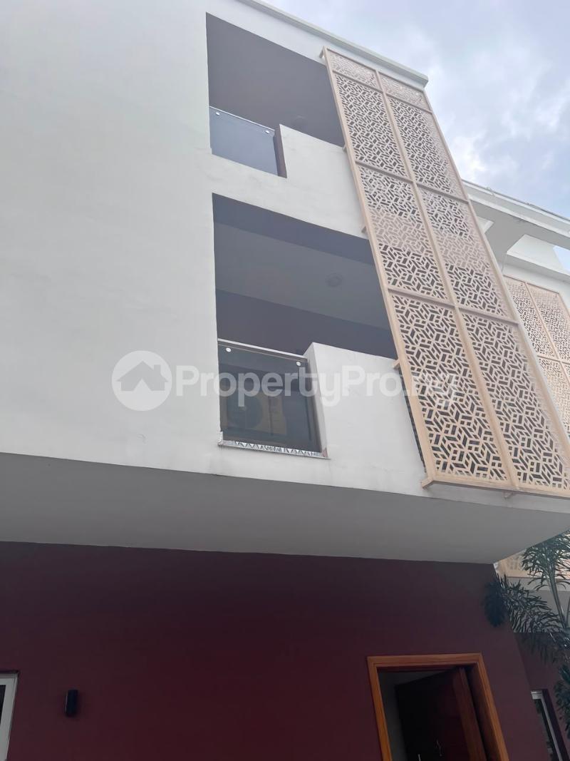 4 bedroom House for rent Mosley Road Ikoyi Lagos