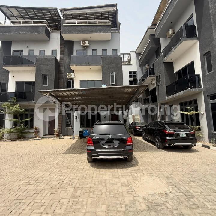 4 bedroom House for rent Jahi Abuja