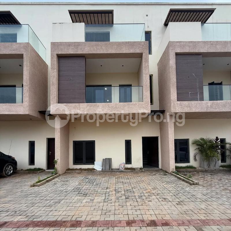 4 bedroom House for sale Gwarinpa Abuja