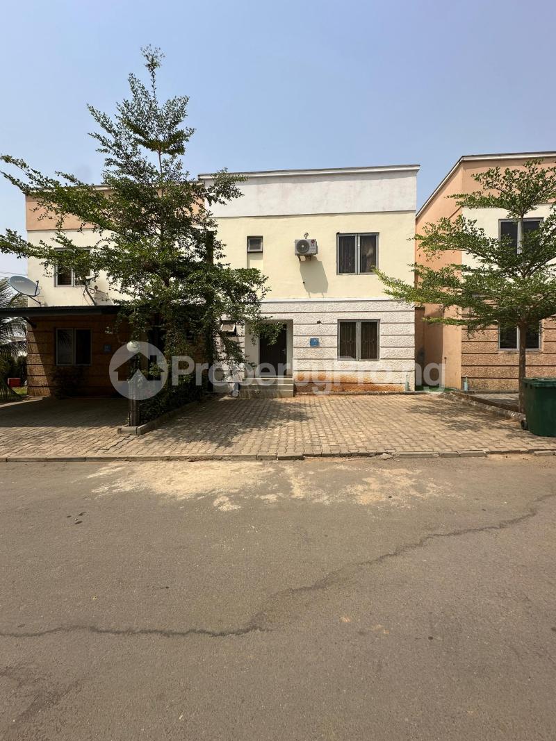 4 bedroom House for rent Life Camp Abuja