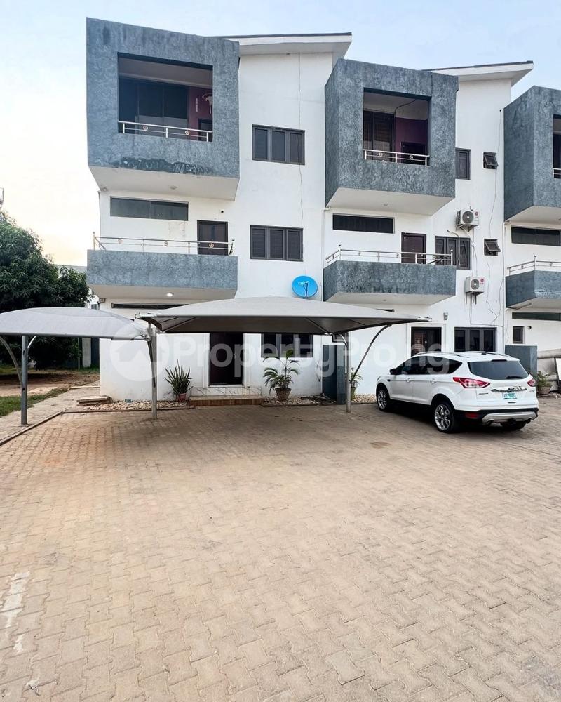 4 bedroom House for rent Jahi Abuja